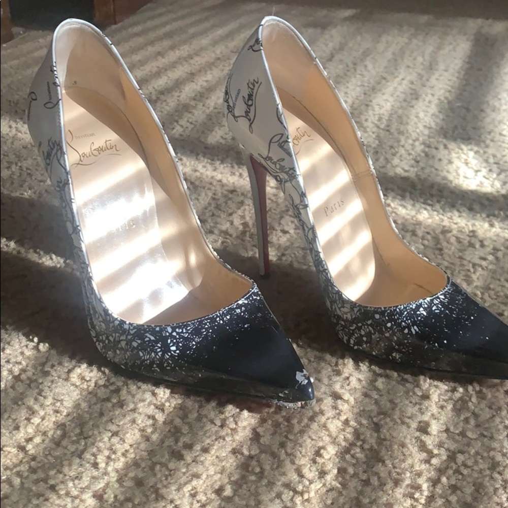 Red bottoms - Picture 2 of 4